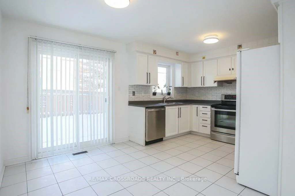 87, Woodriver, Devonsleigh, Richmond Hill