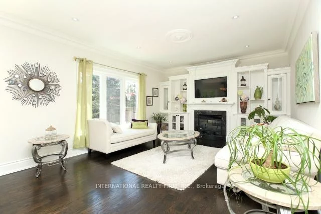 7, Elderwood, Bayview Hill, Richmond Hill