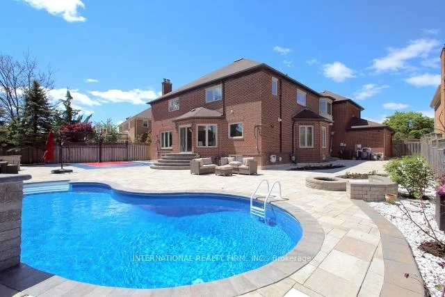 7, Elderwood, Bayview Hill, Richmond Hill