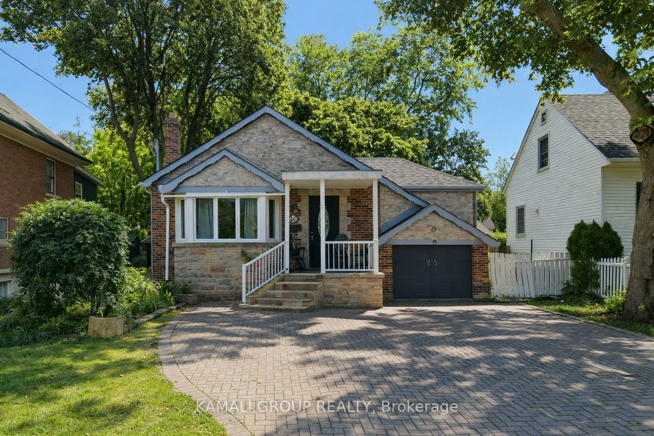 46, Centre, Crosby, Richmond Hill