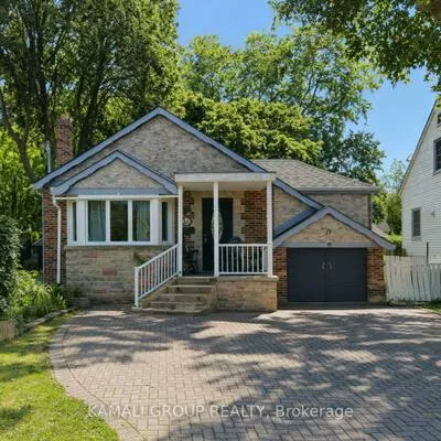 46, Centre, Crosby, Richmond Hill