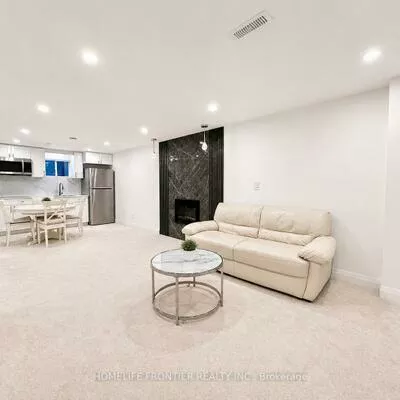 279, Shaw, North Richvale, Richmond Hill