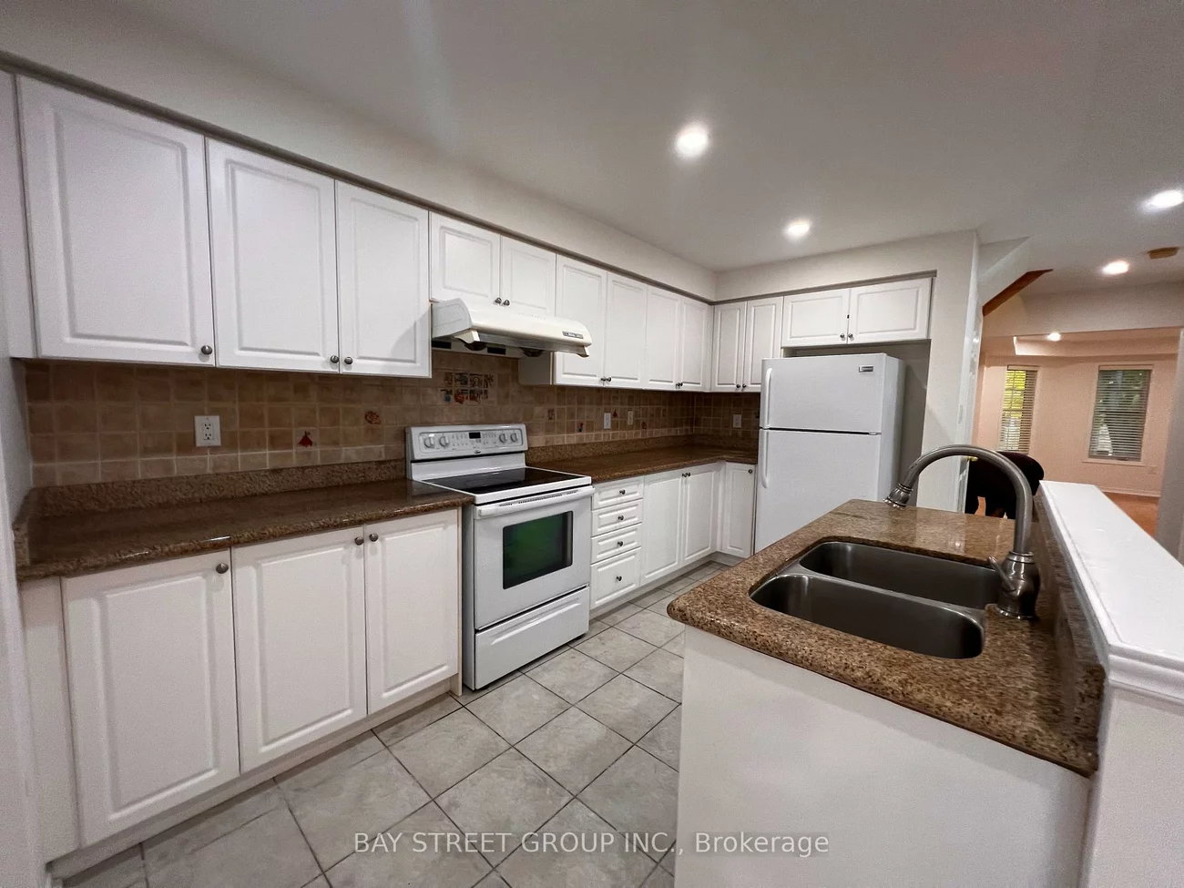 85, Selkirk, Langstaff, Richmond Hill