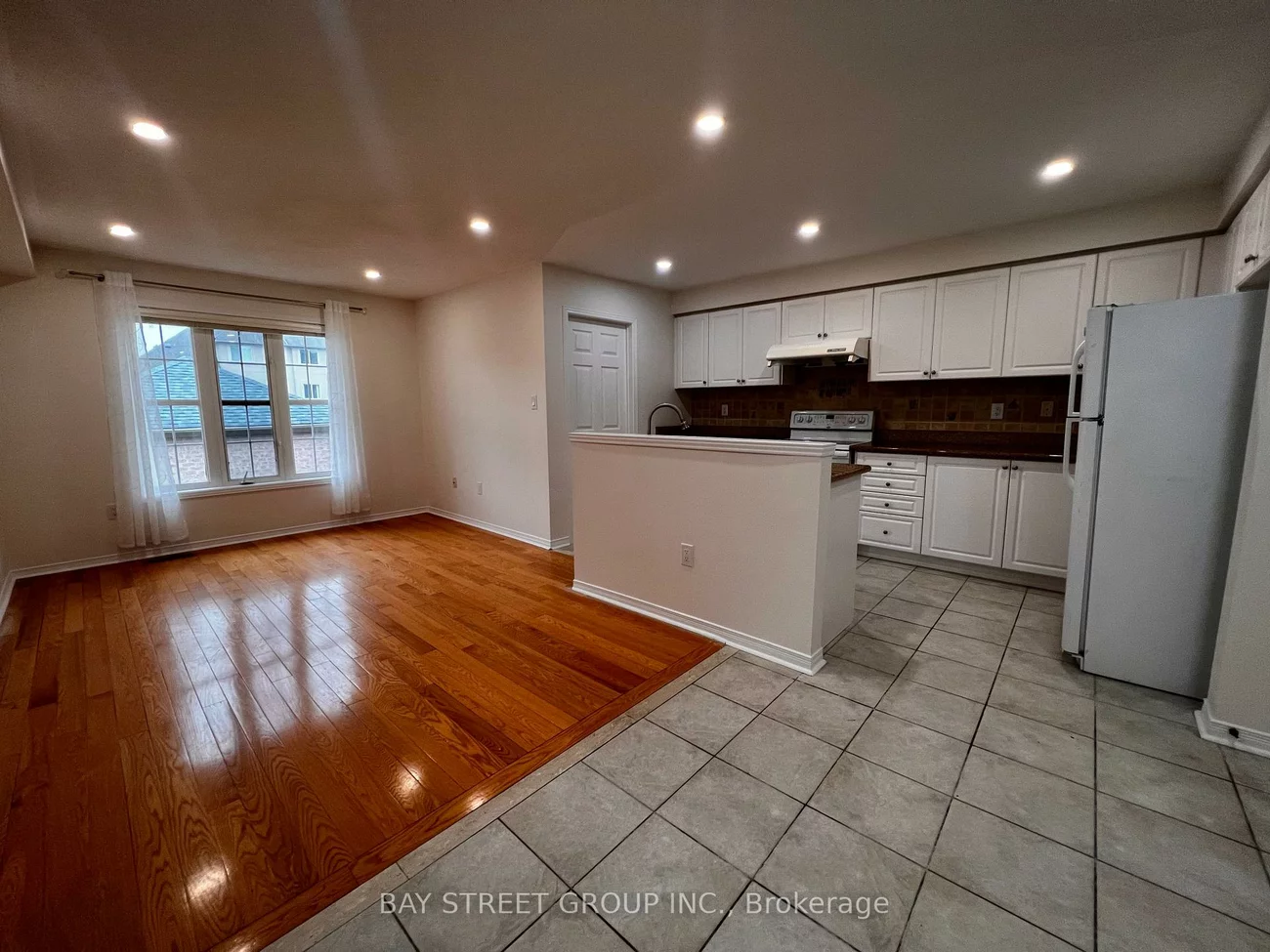 85, Selkirk, Langstaff, Richmond Hill