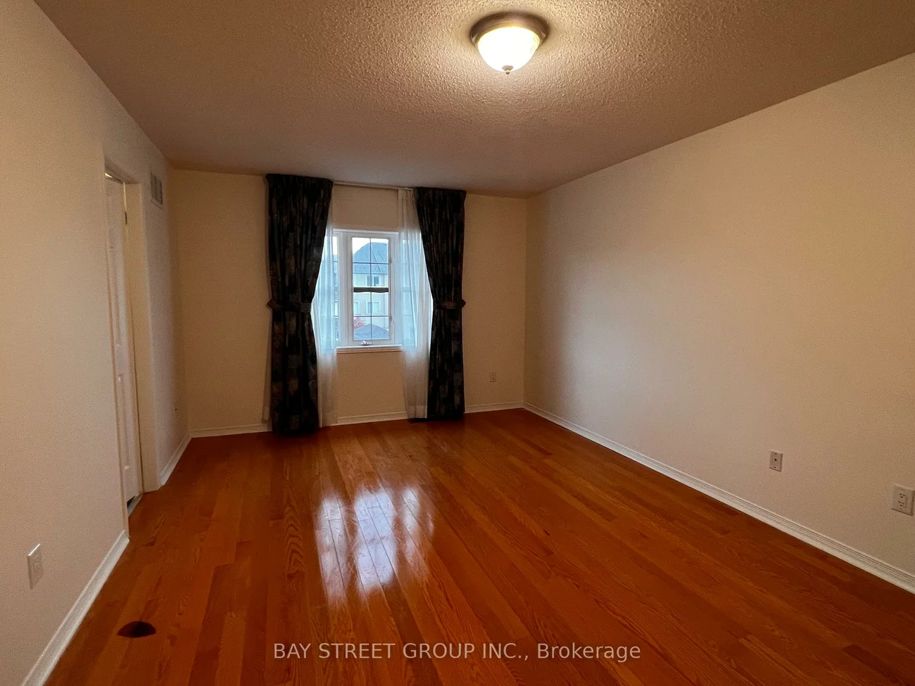 85, Selkirk, Langstaff, Richmond Hill