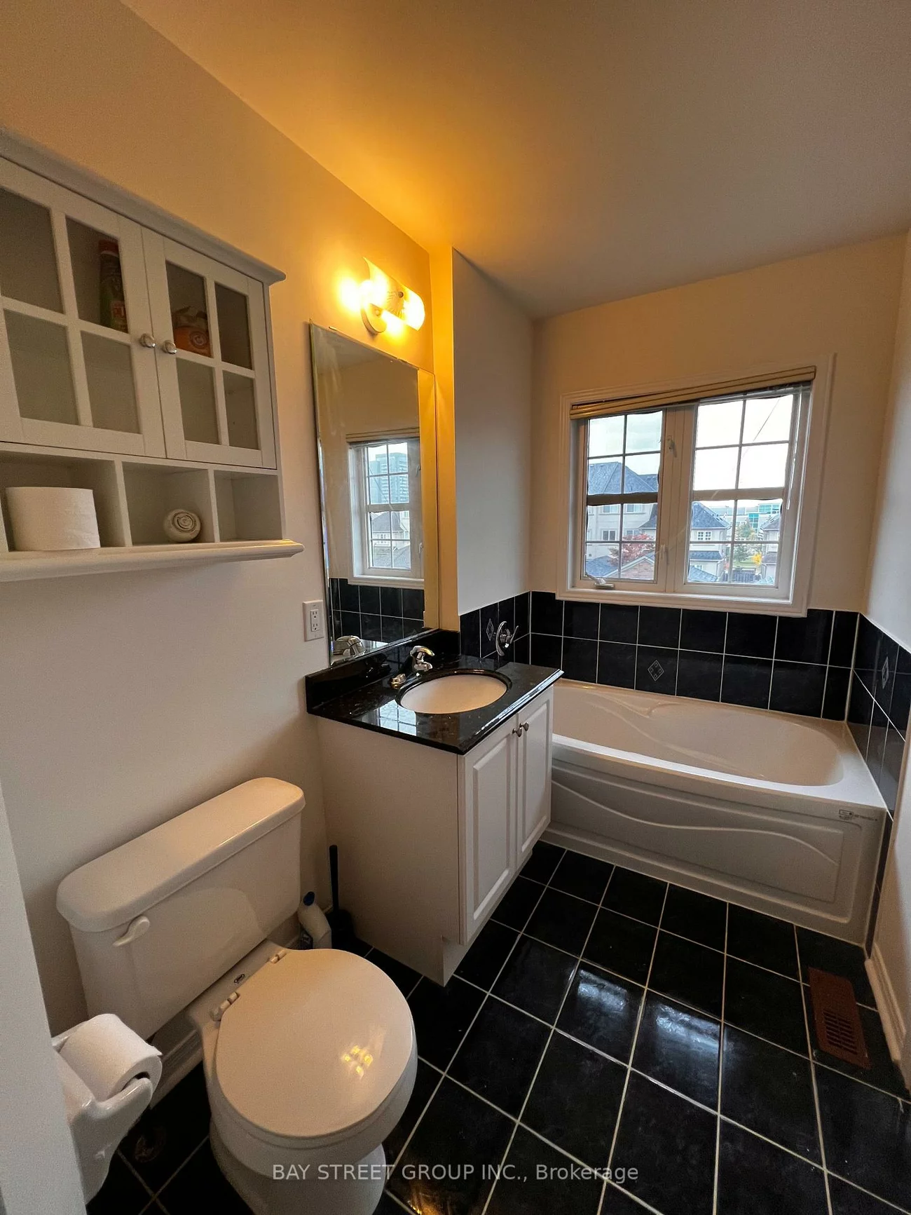 85, Selkirk, Langstaff, Richmond Hill