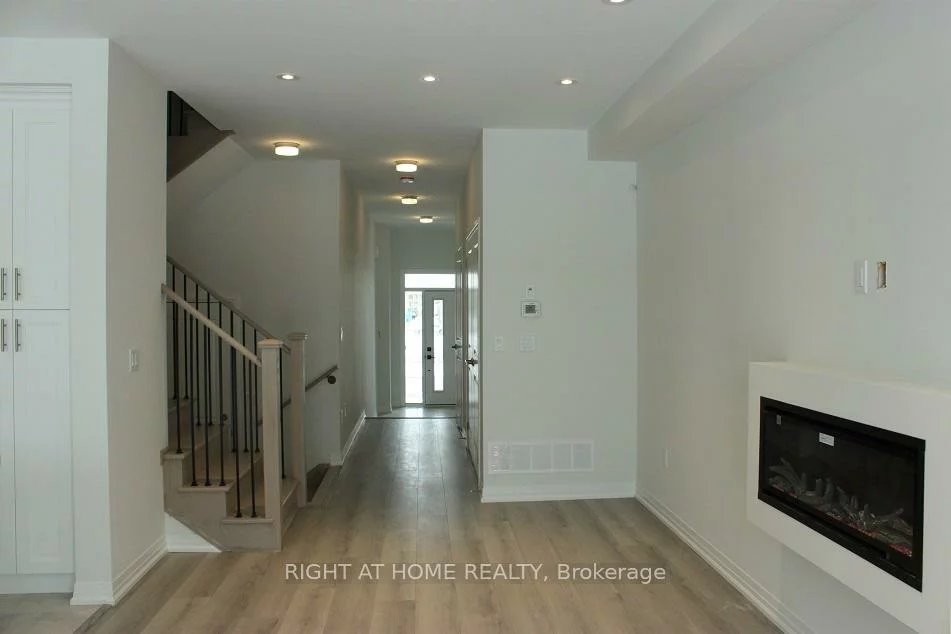 107, Schmeltzer, Rural Richmond Hill, Richmond Hill