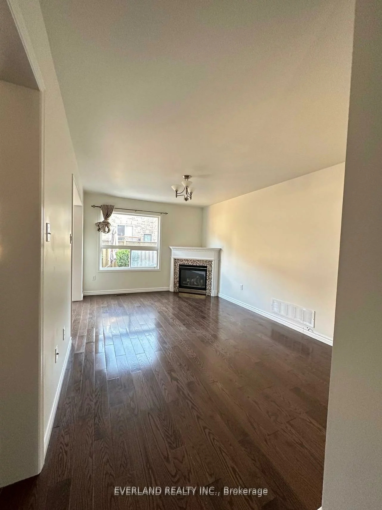 7, Bassett, Langstaff, Richmond Hill