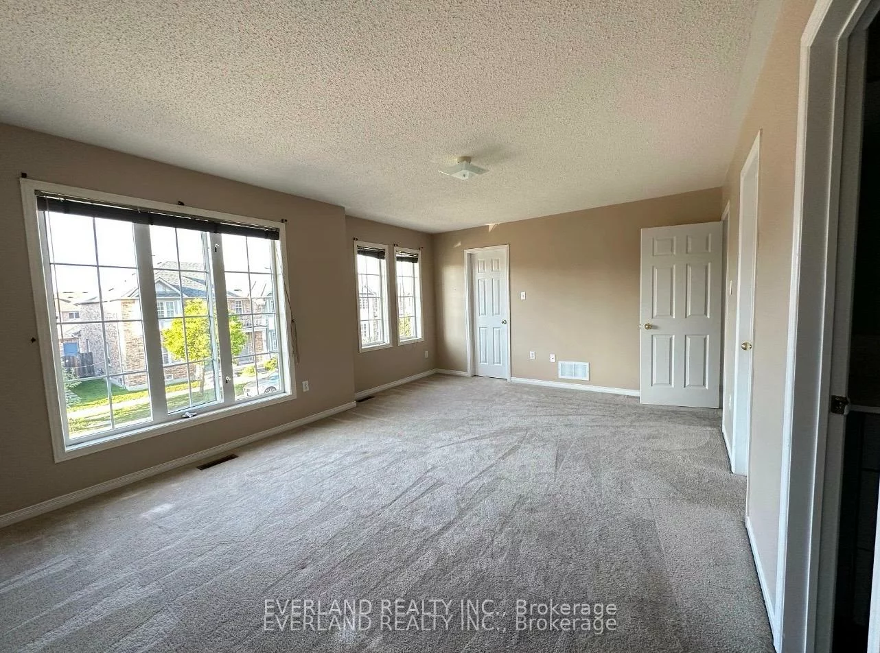 7, Bassett, Langstaff, Richmond Hill