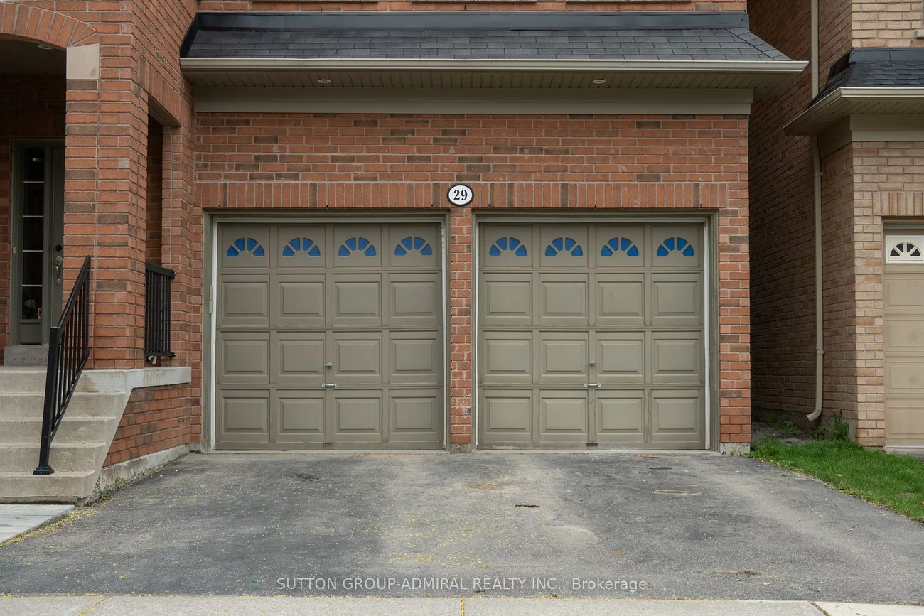 29, Wendelyn, Jefferson, Richmond Hill