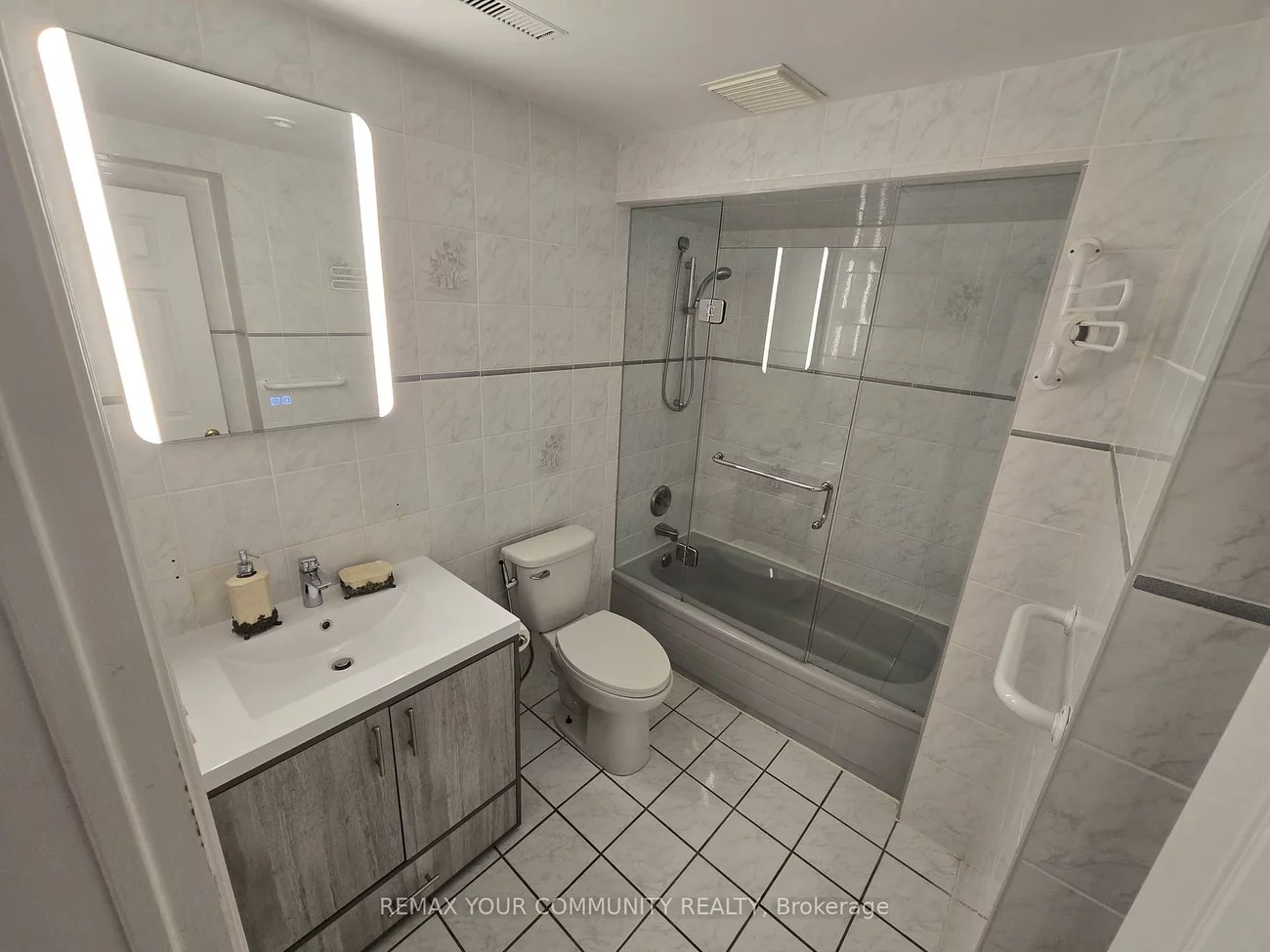 21, Addison, North Richvale, Richmond Hill