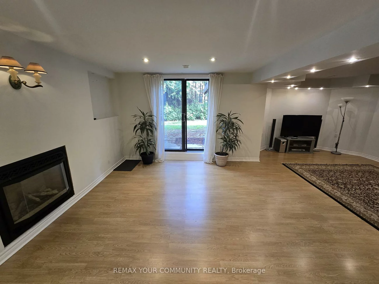 21, Addison, North Richvale, Richmond Hill