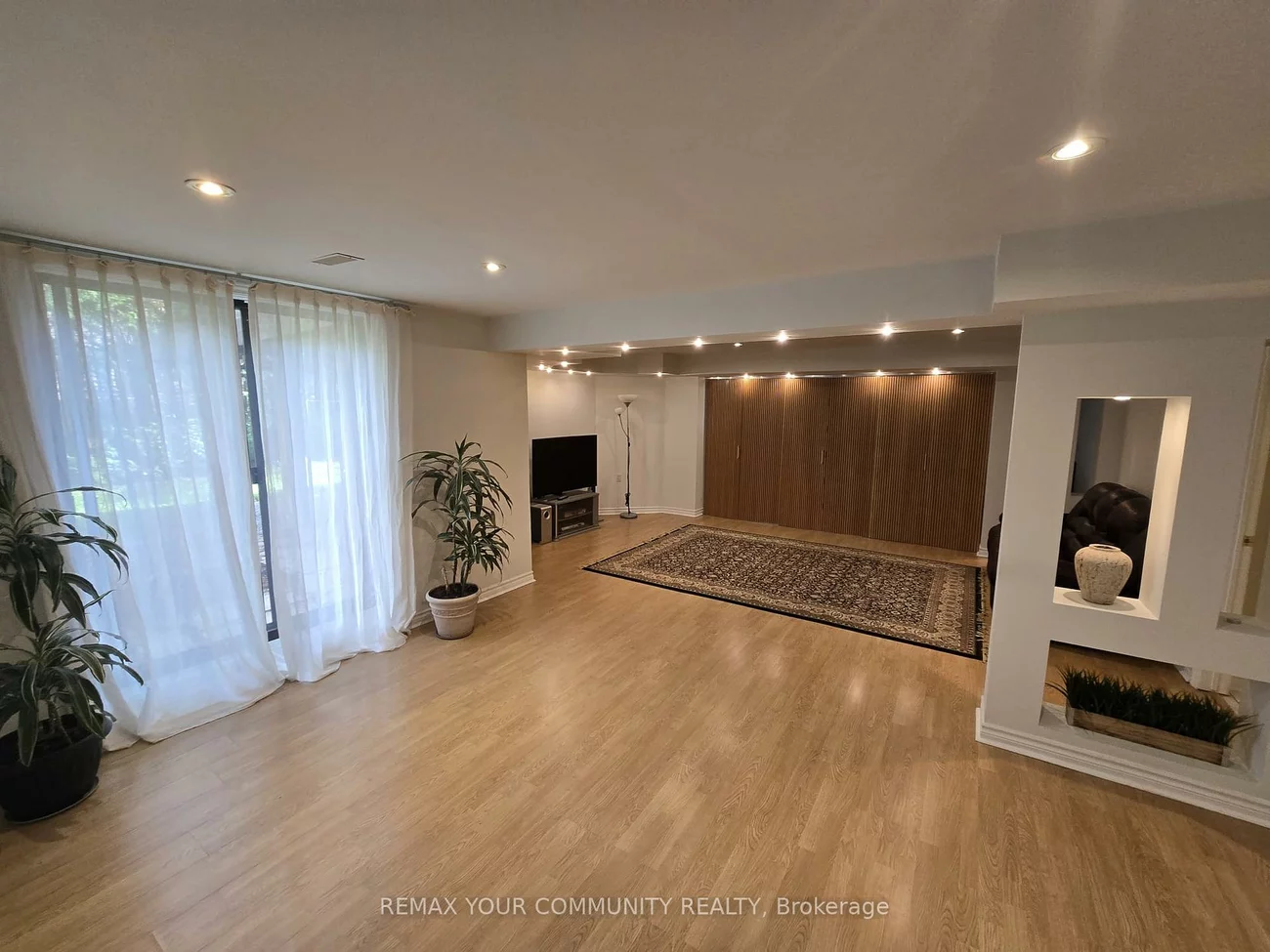 21, Addison, North Richvale, Richmond Hill