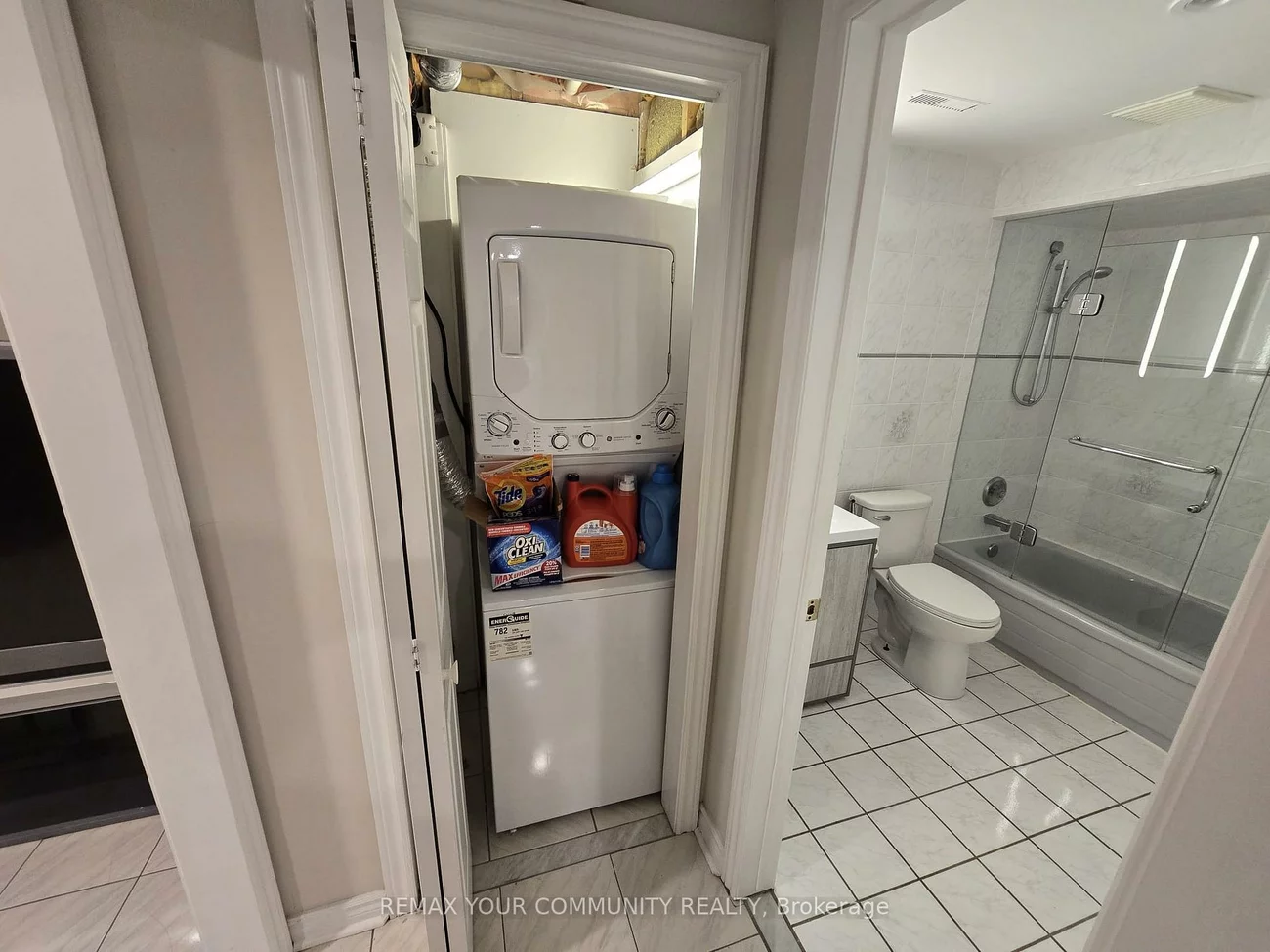 21, Addison, North Richvale, Richmond Hill
