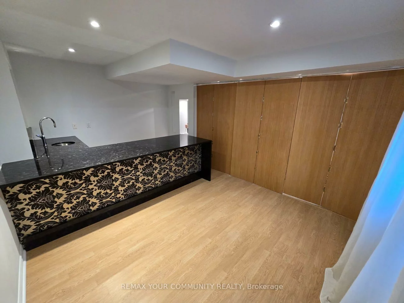21, Addison, North Richvale, Richmond Hill