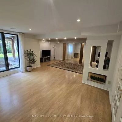 21, Addison, North Richvale, Richmond Hill