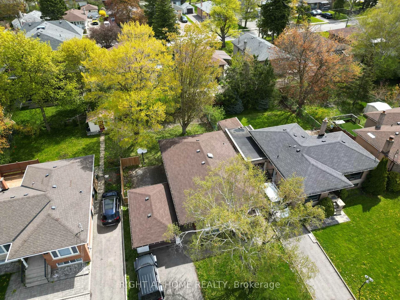 27, Sussex, Crosby, Richmond Hill