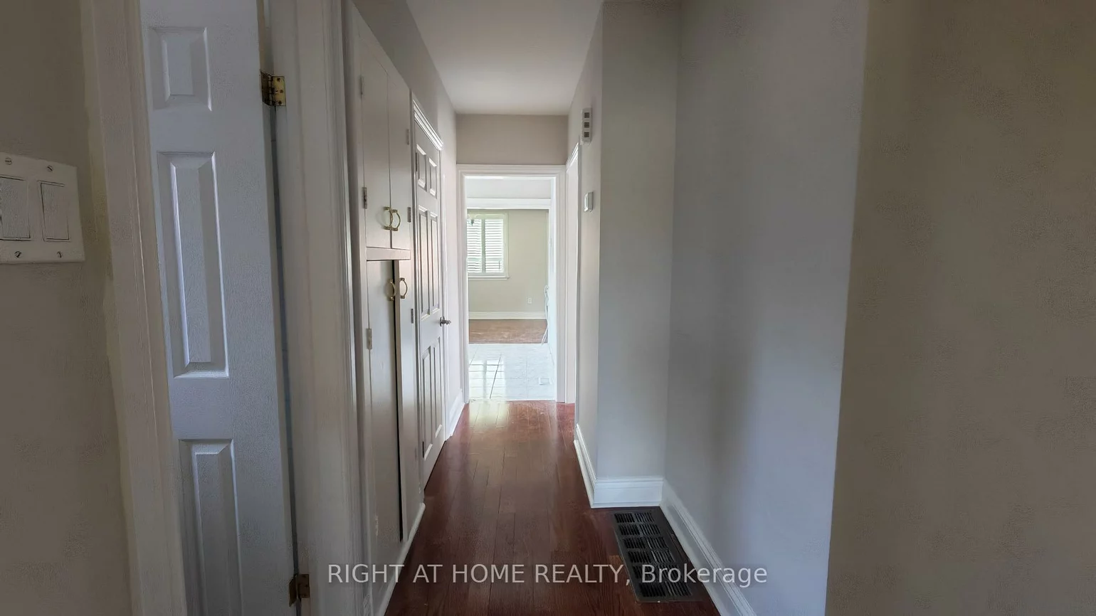 27, Sussex, Crosby, Richmond Hill