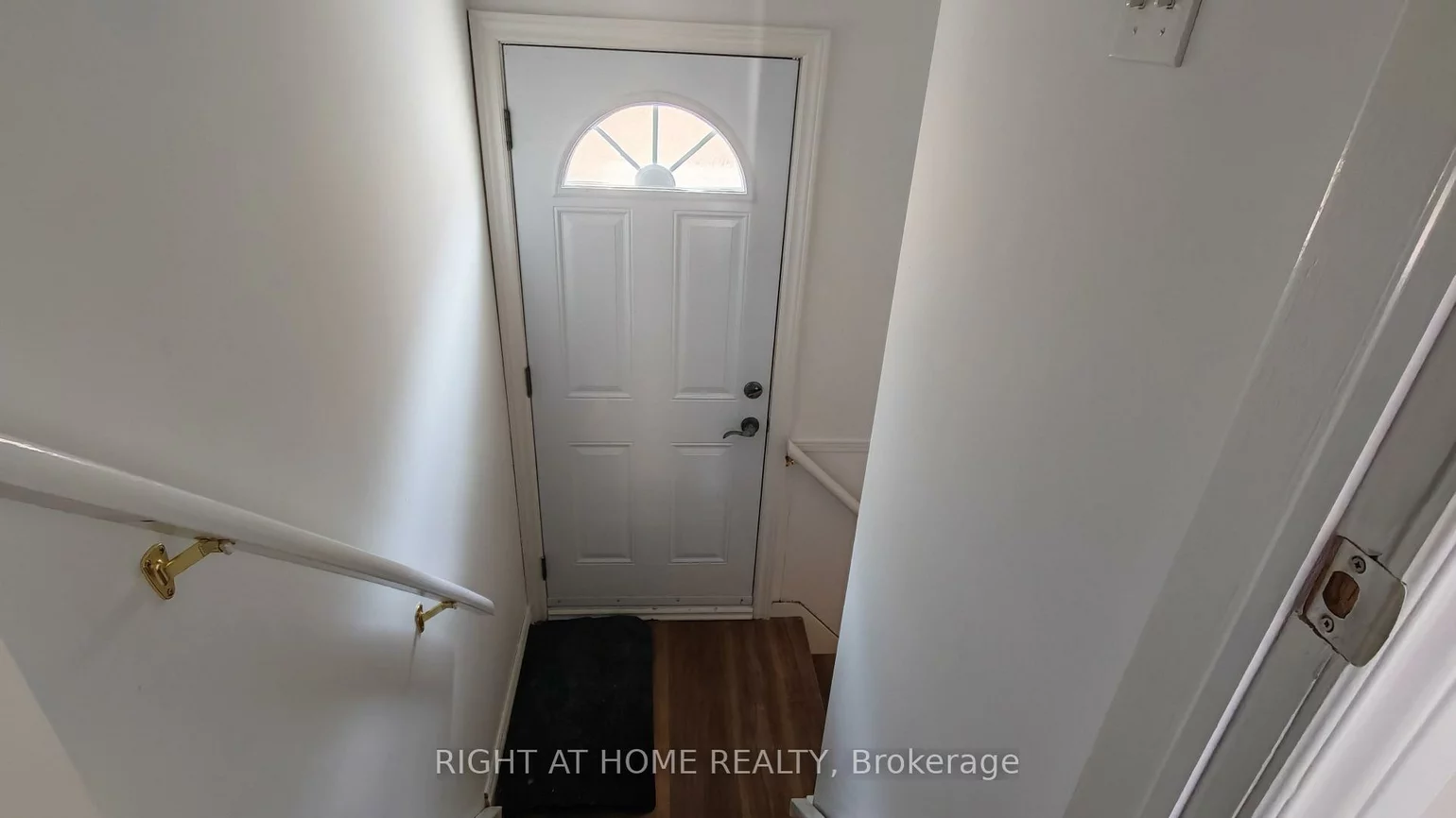 27, Sussex, Crosby, Richmond Hill