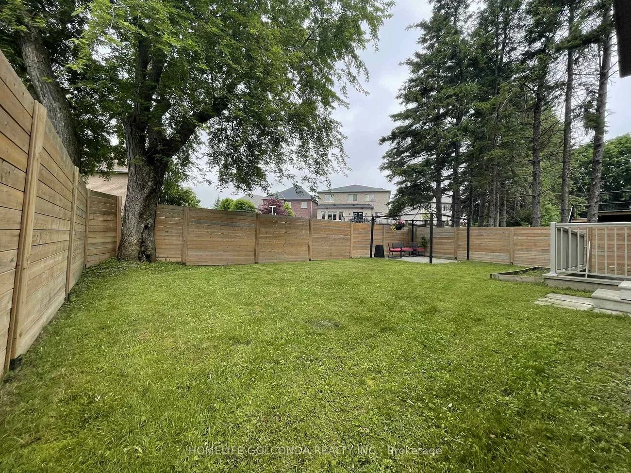 110A, Bond, Oak Ridges, Richmond Hill