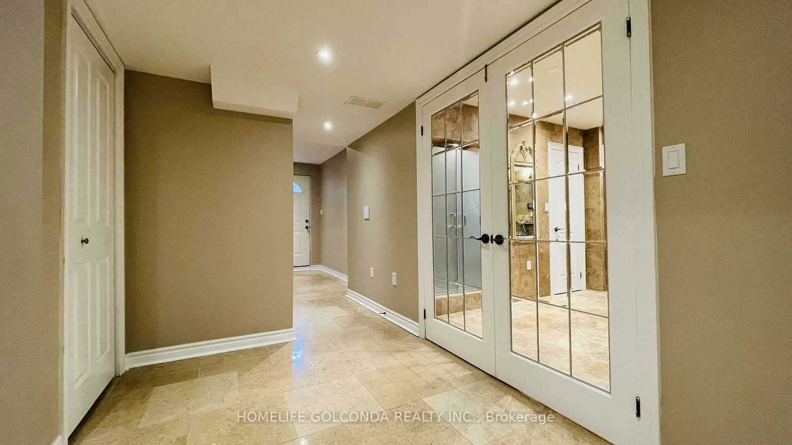 110A, Bond, Oak Ridges, Richmond Hill