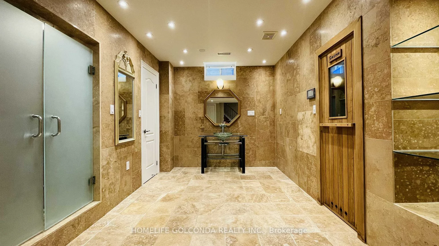 110A, Bond, Oak Ridges, Richmond Hill
