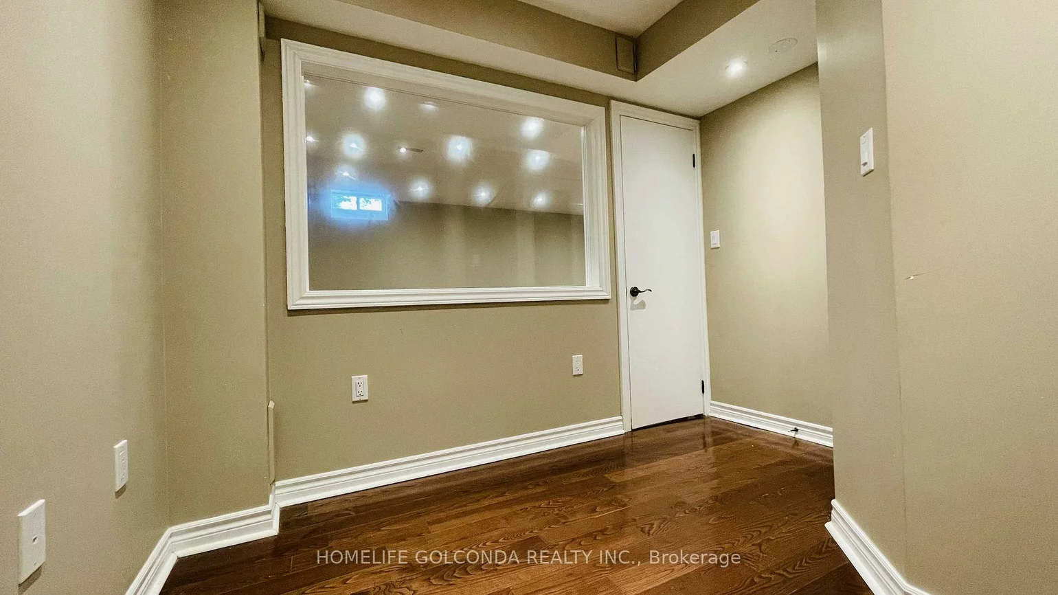 110A, Bond, Oak Ridges, Richmond Hill