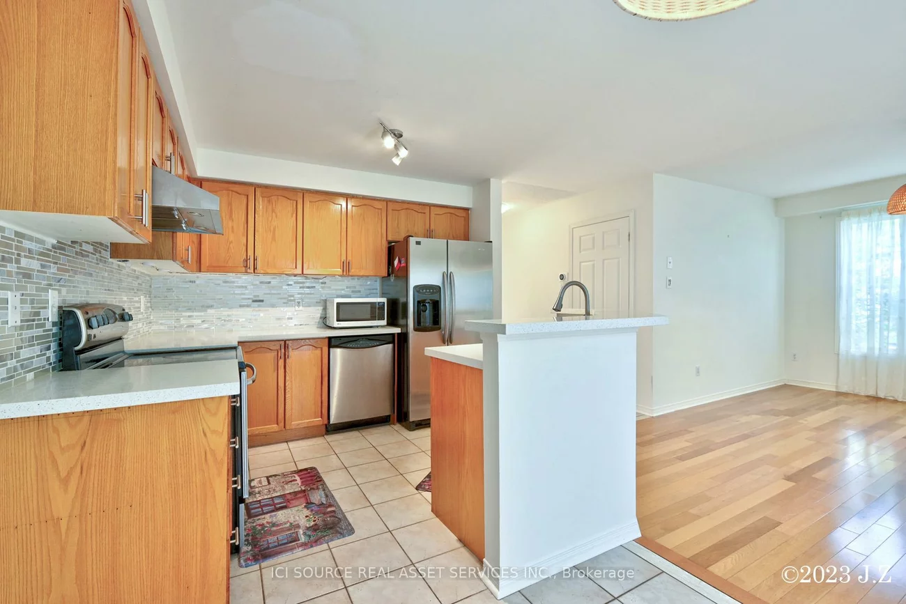 2, Waterton, Langstaff, Richmond Hill