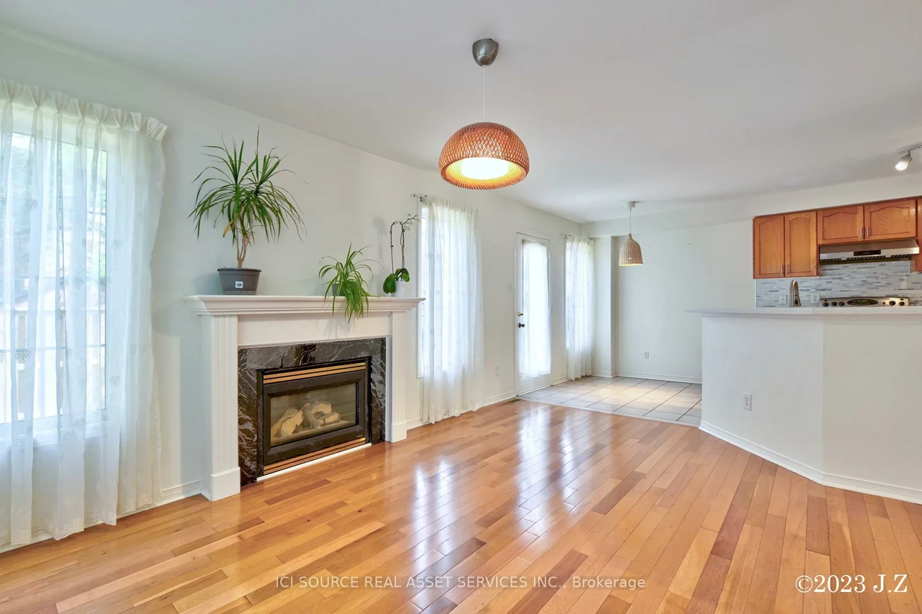 2, Waterton, Langstaff, Richmond Hill