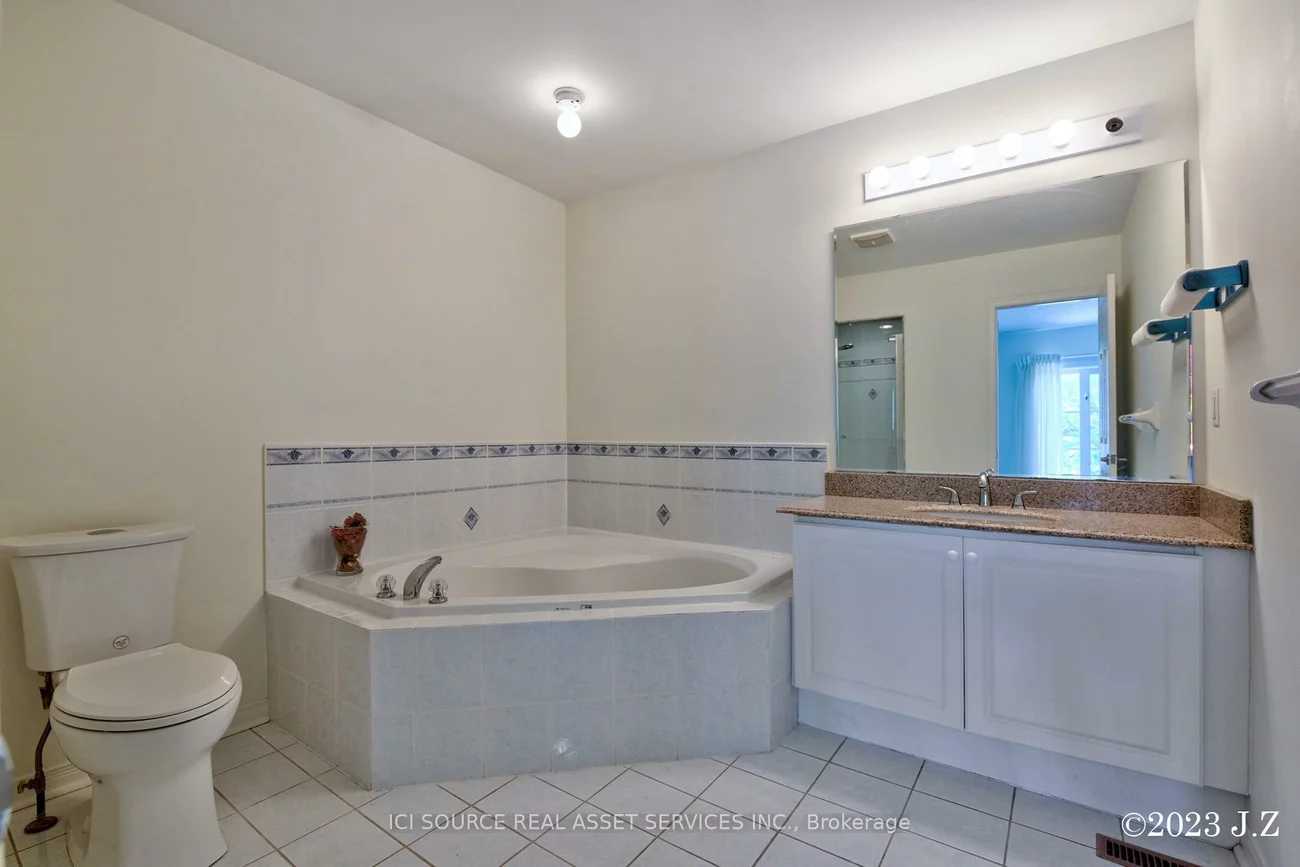2, Waterton, Langstaff, Richmond Hill