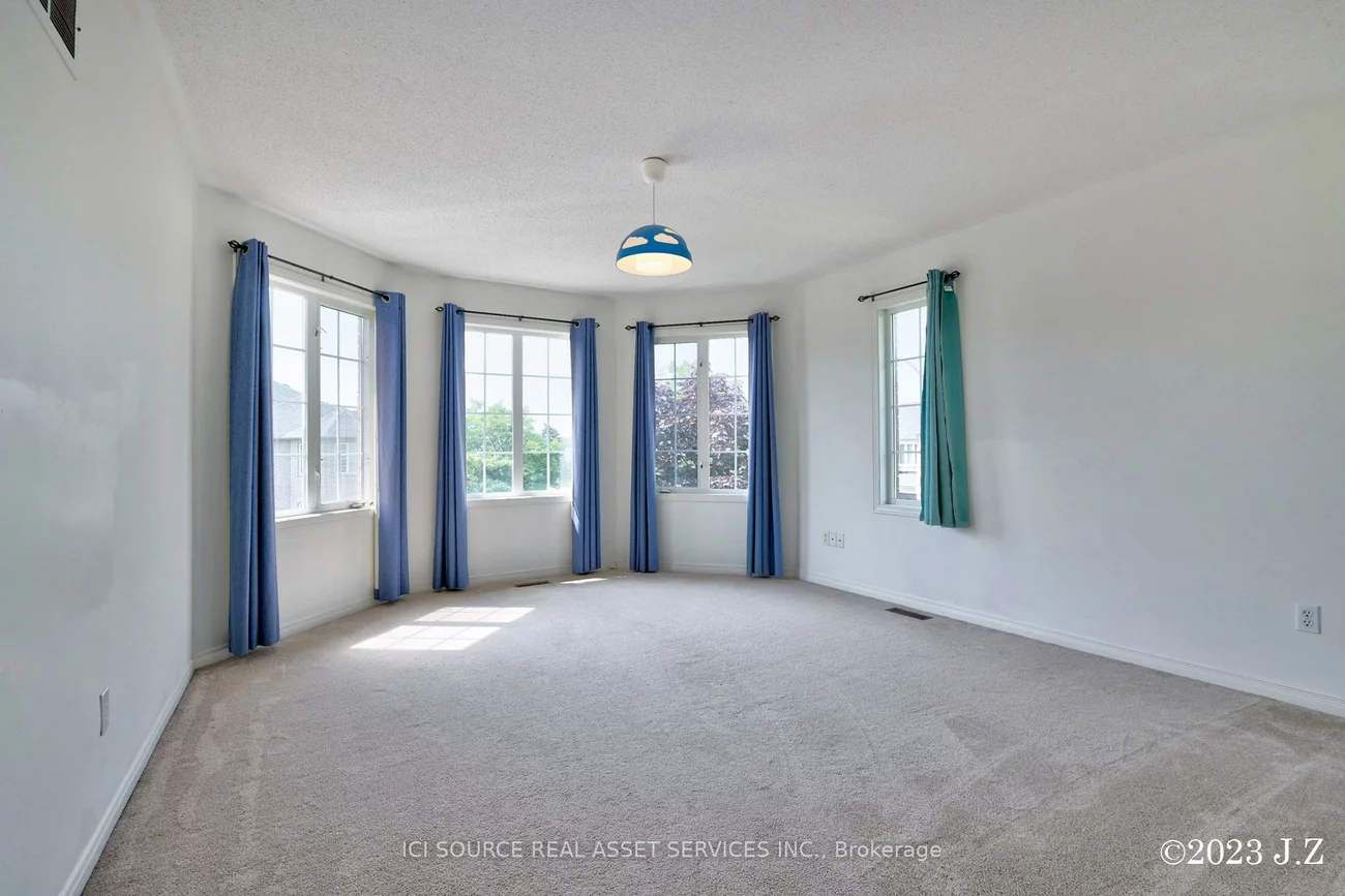 2, Waterton, Langstaff, Richmond Hill