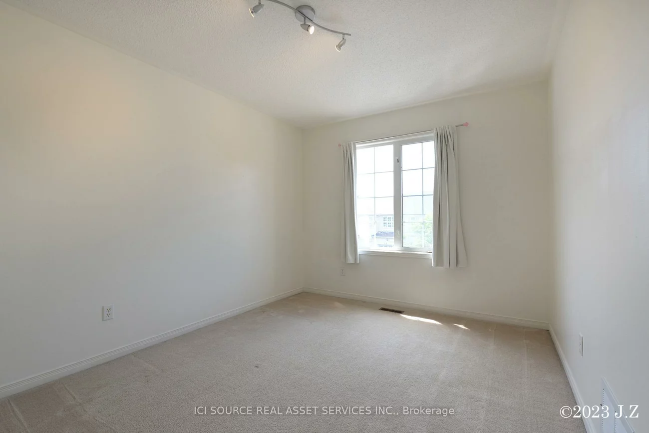 2, Waterton, Langstaff, Richmond Hill