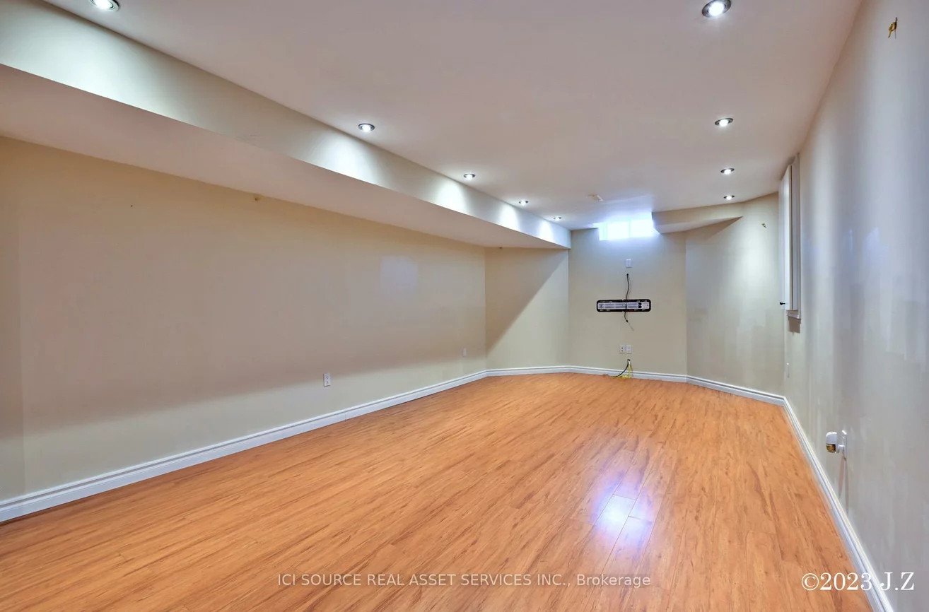 2, Waterton, Langstaff, Richmond Hill