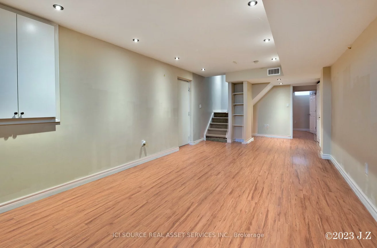 2, Waterton, Langstaff, Richmond Hill