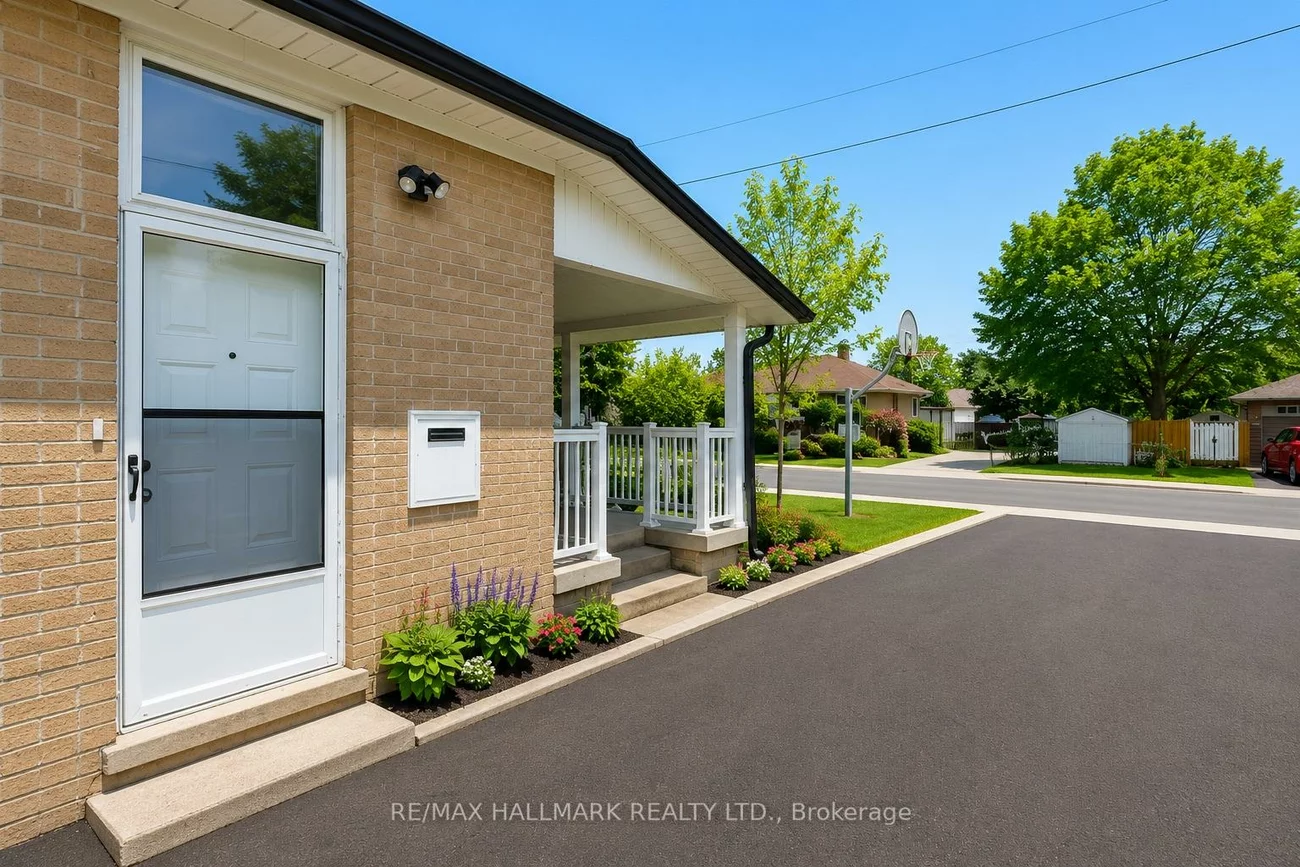 338, Demaine, Crosby, Richmond Hill