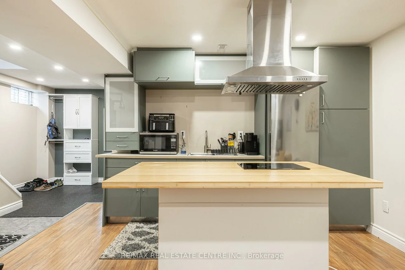 54, Gray, North Richvale, Richmond Hill