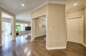 11, Farnham, Bayview Hill, Richmond Hill