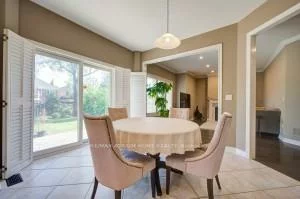 11, Farnham, Bayview Hill, Richmond Hill