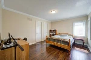 11, Farnham, Bayview Hill, Richmond Hill