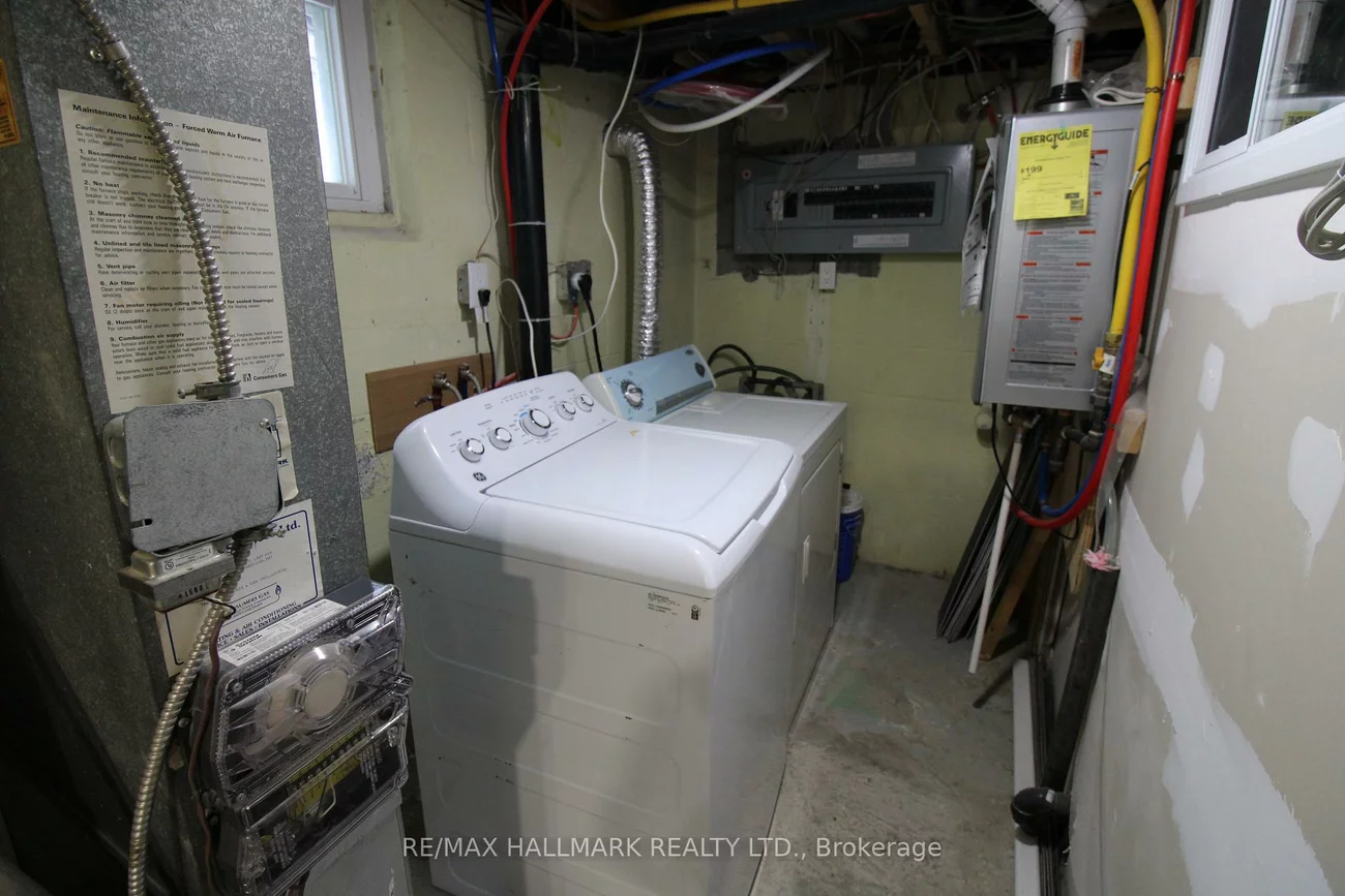 9884, Bayview, Harding, Richmond Hill