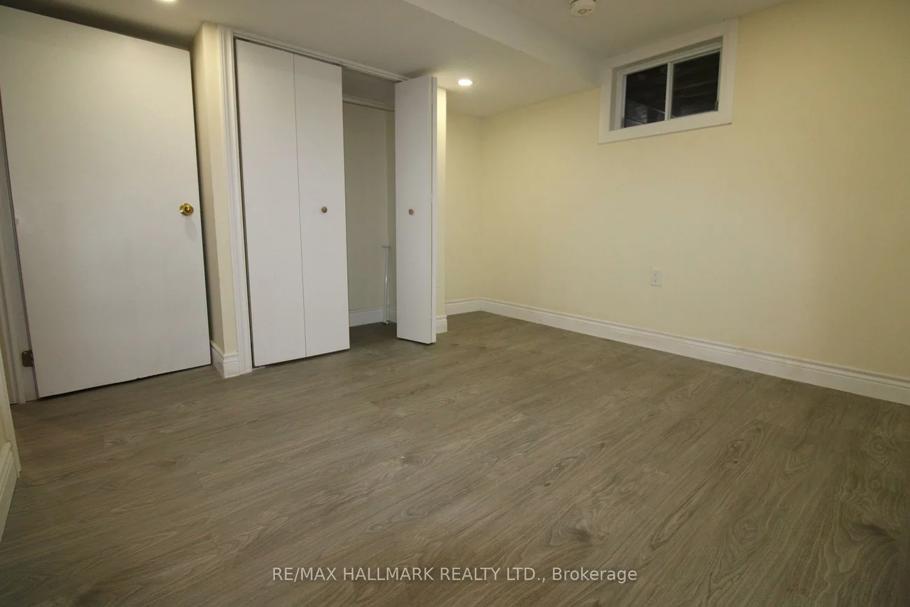 9884, Bayview, Harding, Richmond Hill