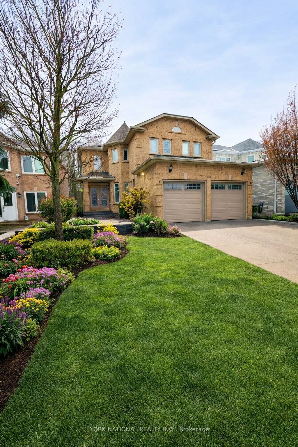 100, Larratt, Westbrook, Richmond Hill