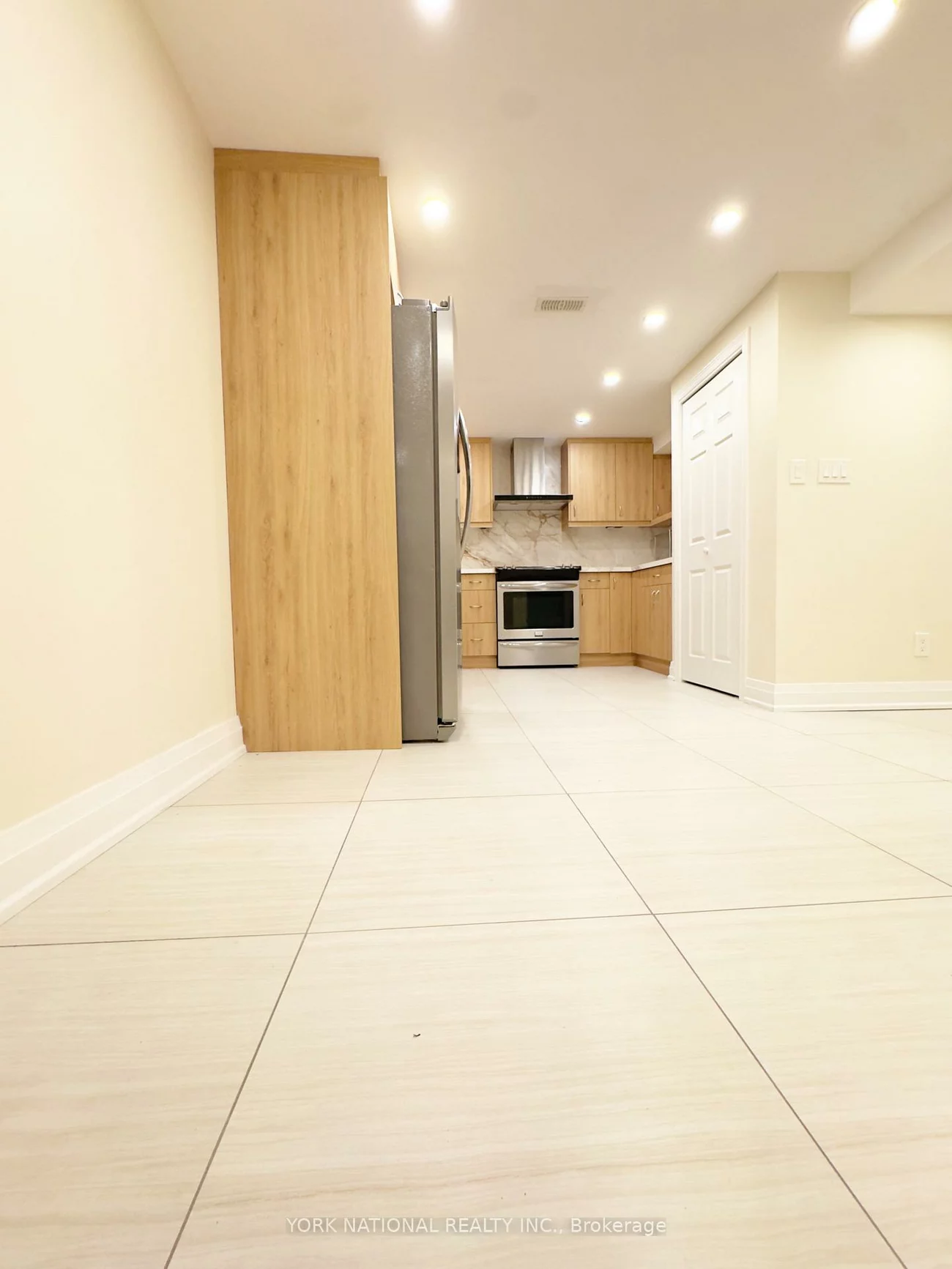 100, Larratt, Westbrook, Richmond Hill