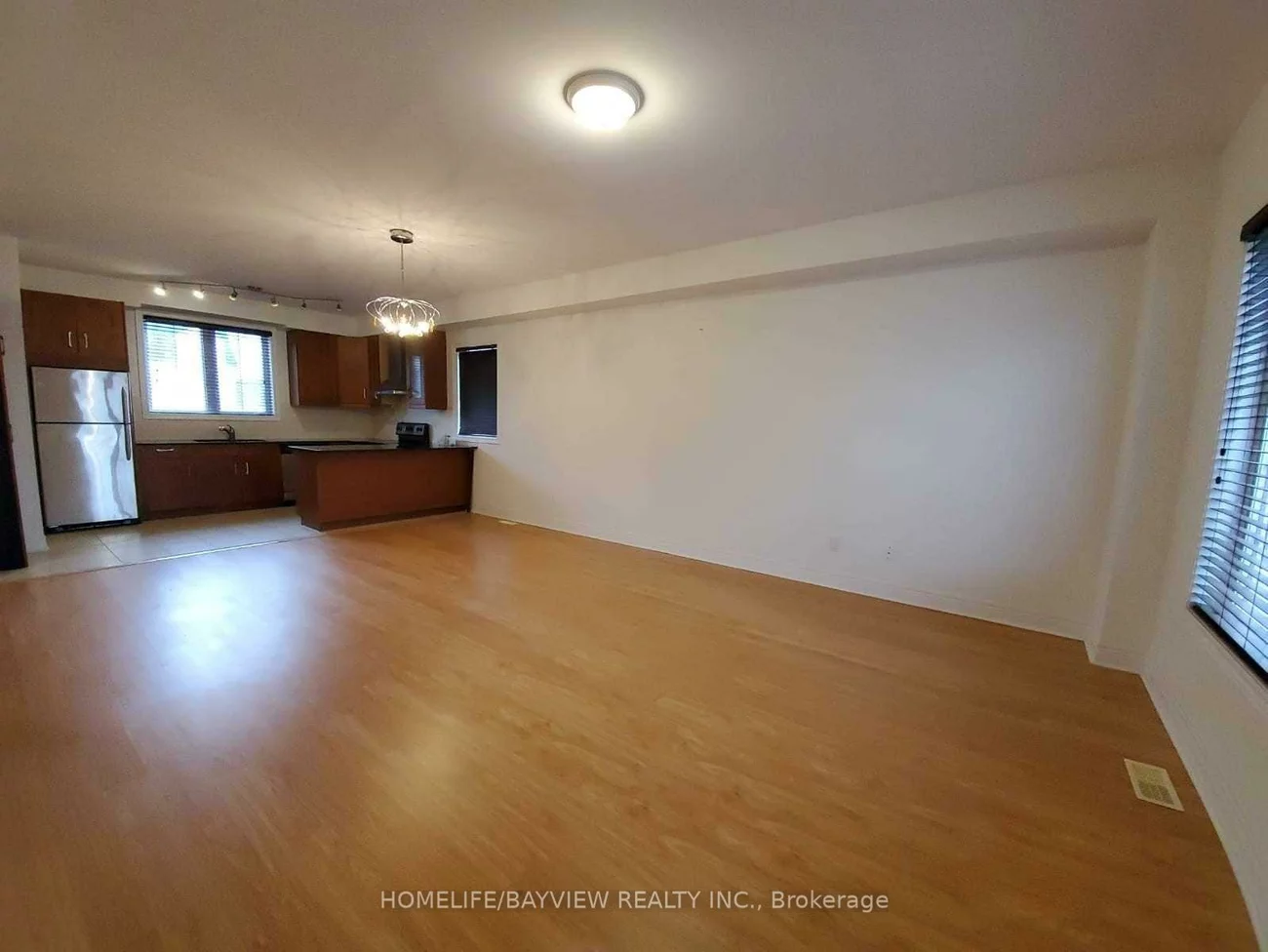 215, 16th, Langstaff, Richmond Hill