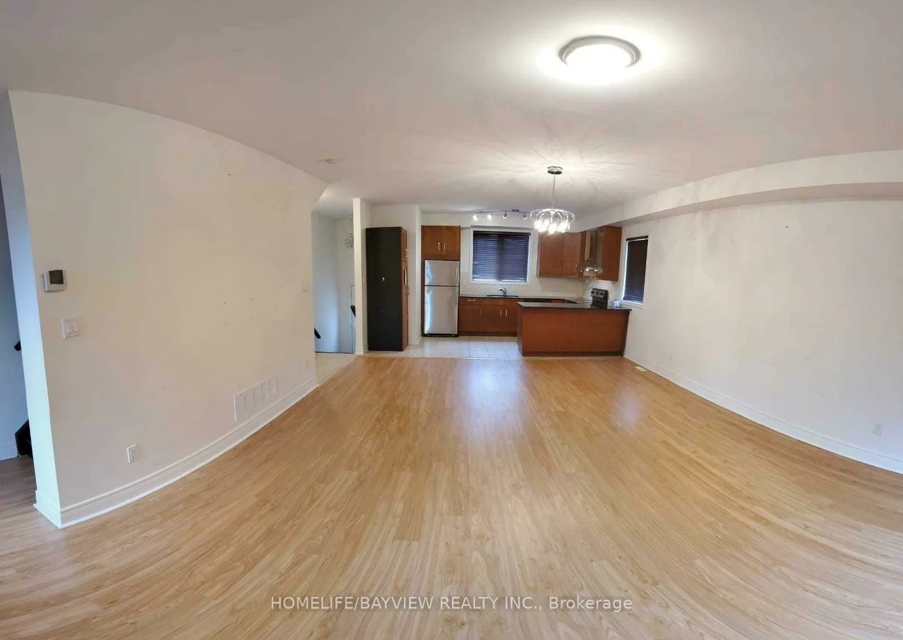 215, 16th, Langstaff, Richmond Hill