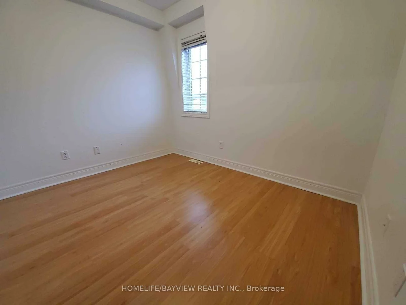 215, 16th, Langstaff, Richmond Hill