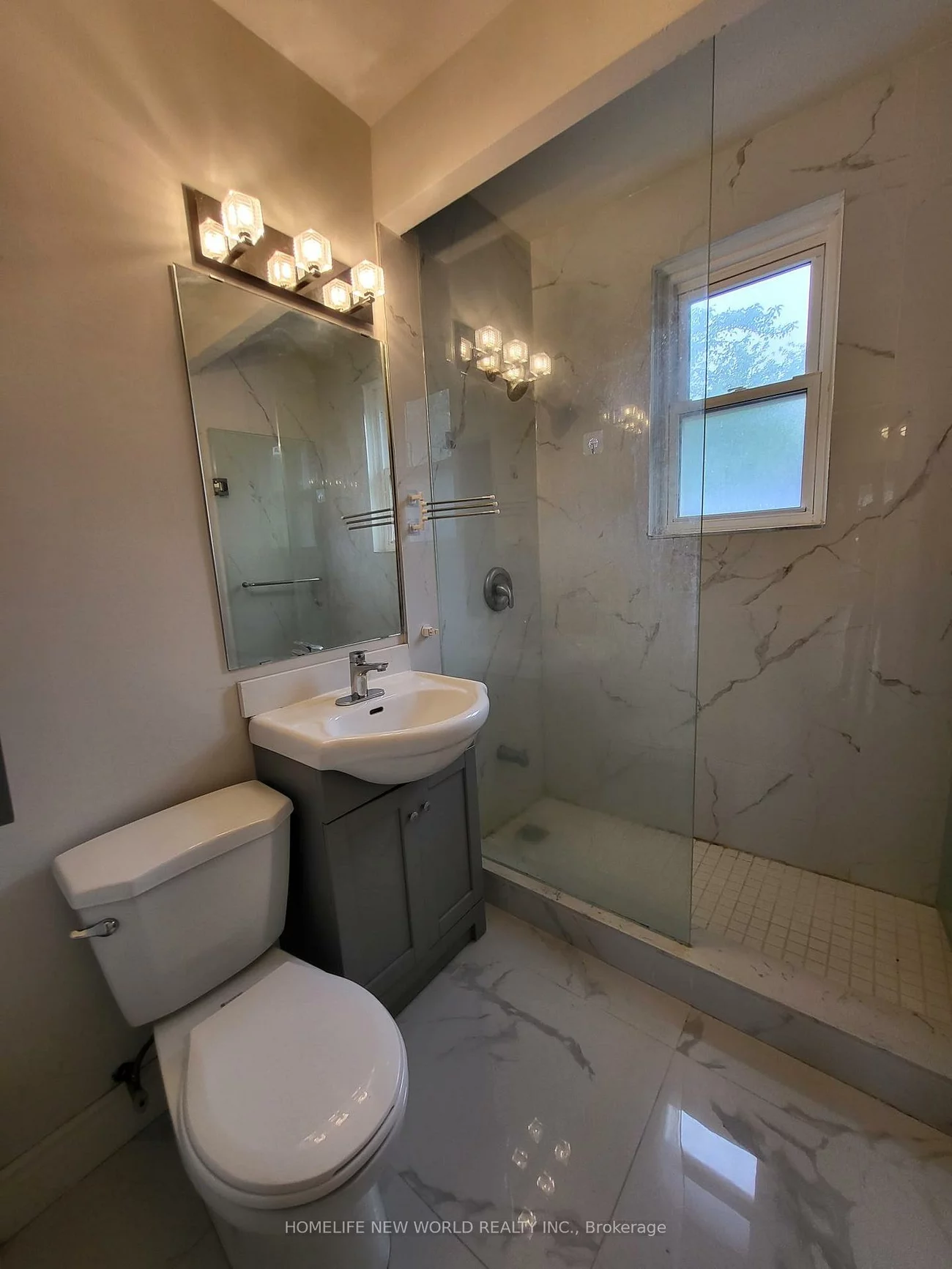 118, Cartier, Crosby, Richmond Hill