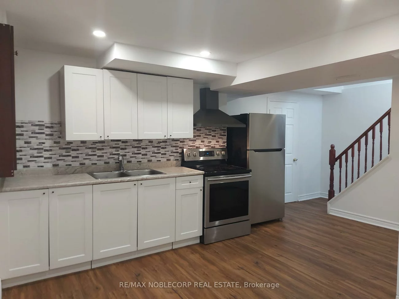 40, Gray, North Richvale, Richmond Hill