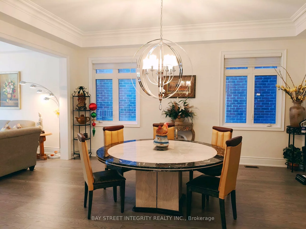 211, Hillsview, Observatory, Richmond Hill