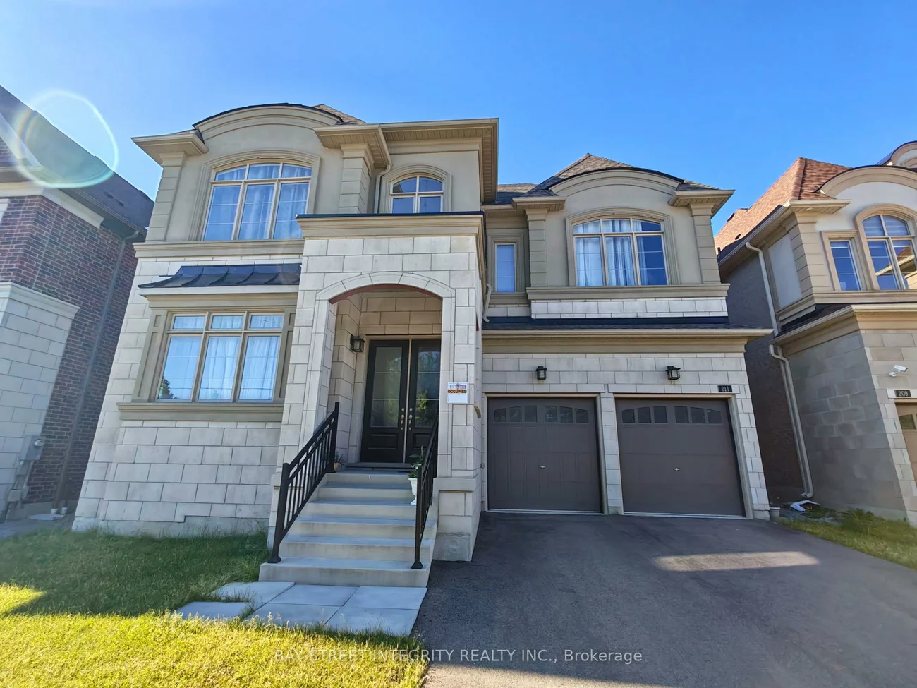 211, Hillsview, Observatory, Richmond Hill